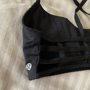 LULULEMON - Sports Bra